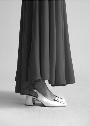 Zapatos de salón LOLA CRUZ Mod.082Z13BK blanco