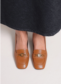 Salones LOLA CRUZ Mod.101Z13BK ambar