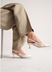 Zapatos de salón LOLA CRUZ Mod.203Z77BK blanco