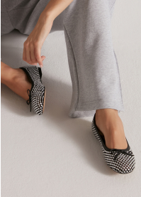 Zapatos planos LOLA CRUZ Mod.079Z00BK negro