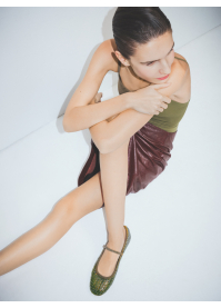 Zapatos planos LOLA CRUZ Mod.178Z30BK verde kaki